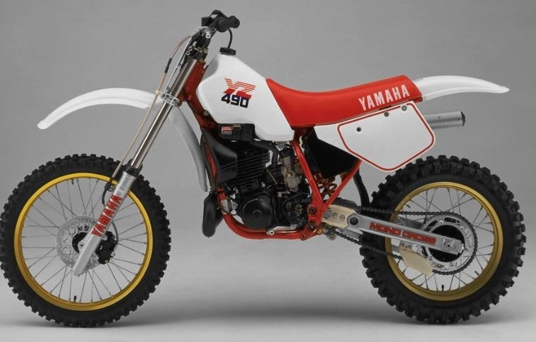 YZ 490